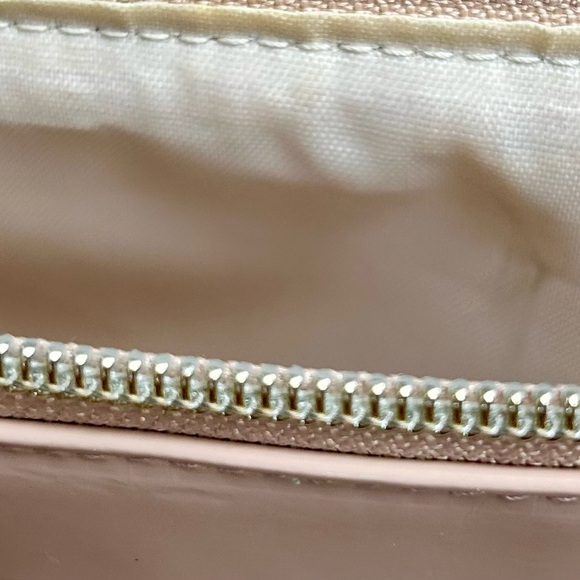 Salvatore Ferragamo Parfums Faux Patent Leather Pale Rose 9x6 Cosmetic Bag - Picture 10 of 11